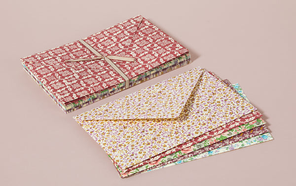Decorative patterned gummed envelopes, Set 4 - Reds