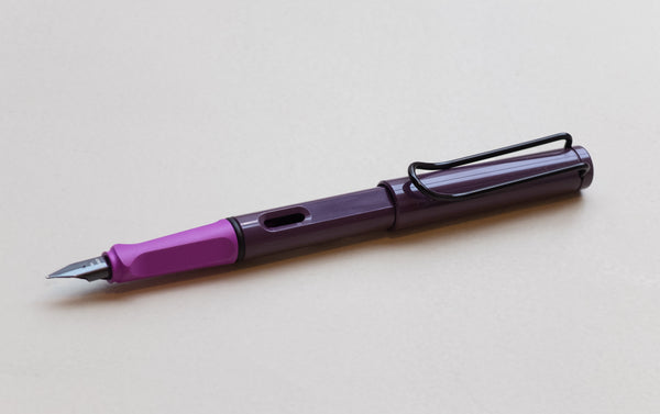 2024 Special Edition Lamy Safari Fountain Pen, Violet Blackberry