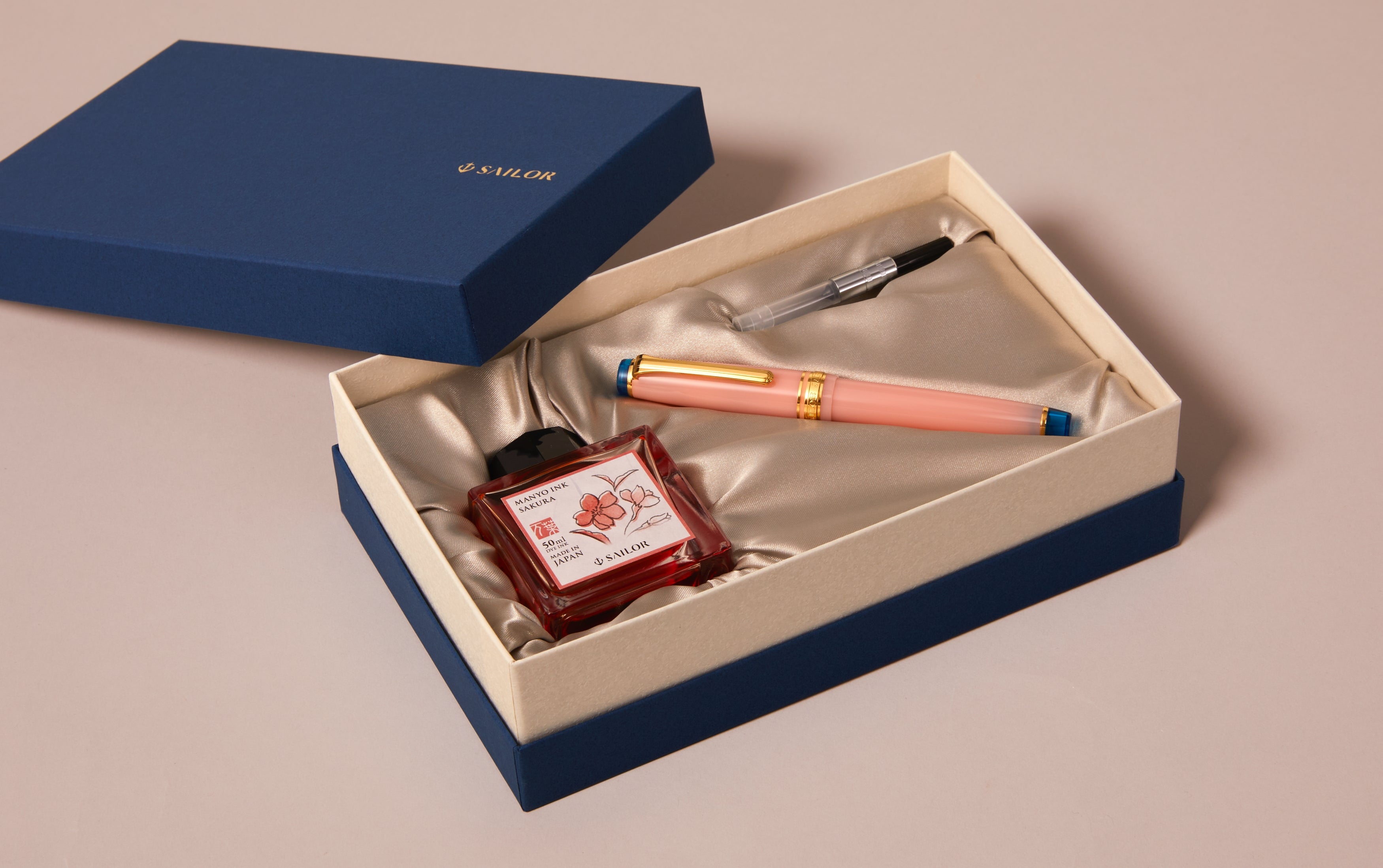 Sailor Cherry Blossom Manyo Fountain Pen and Ink Set